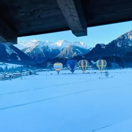 Weitblick Wald im Pinzgau